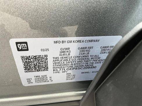 Used 2025 Chevrolet Trax RS w/ Driver Confidence Package FWD image 28