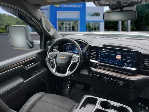 Certified 2025 Chevrolet Silverado 2500 LT w/ Safety Package AWD/4WD image 33