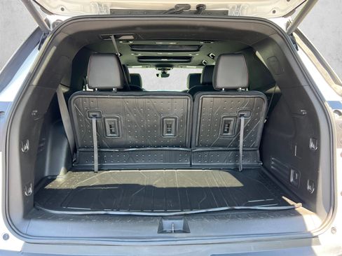 Used 2024 Chevrolet Traverse RS w/ LPO, Floor Liner Package AWD/4WD image 23