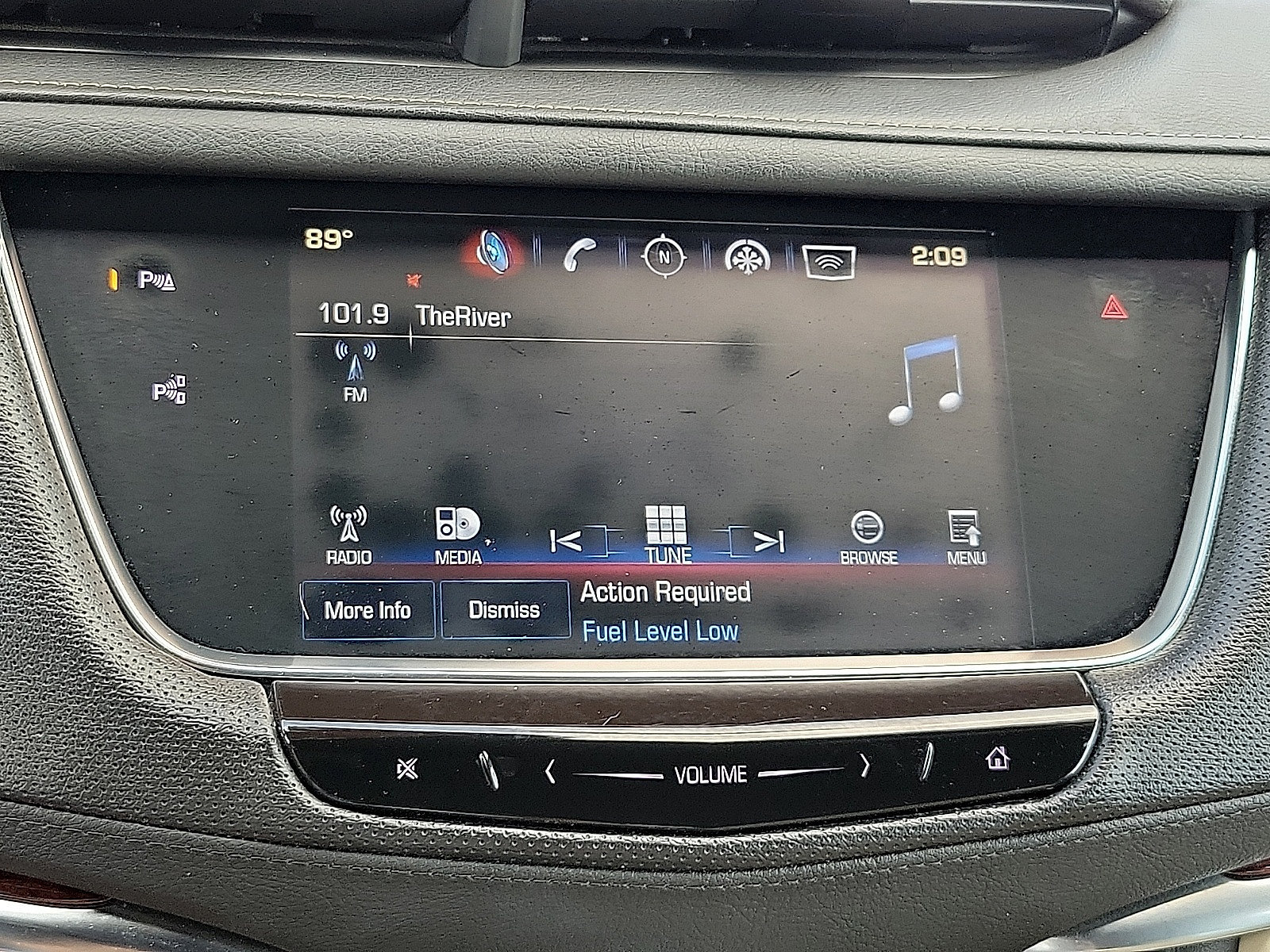 Used 2017 Cadillac XT5 Premium Luxury w/ Driver Assist Package FWD image 14
