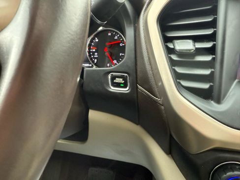 Used 2017 GMC Acadia Denali w/ Technology Package AWD/4WD image 48