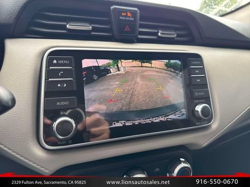 Used 2021 Nissan Versa SV FWD image 21