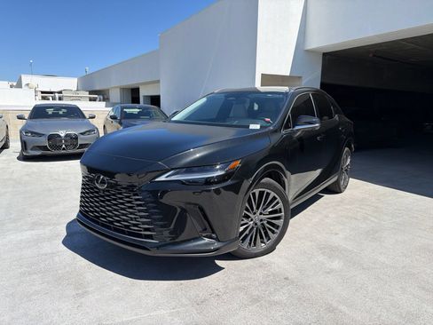 Used 2025 Lexus RX 450h AWD w/ Convenience Package image 3
