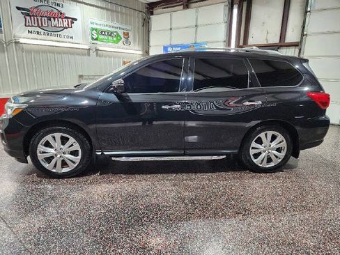 Used 2018 Nissan Pathfinder SL w/ SL Premium Package AWD/4WD image 4