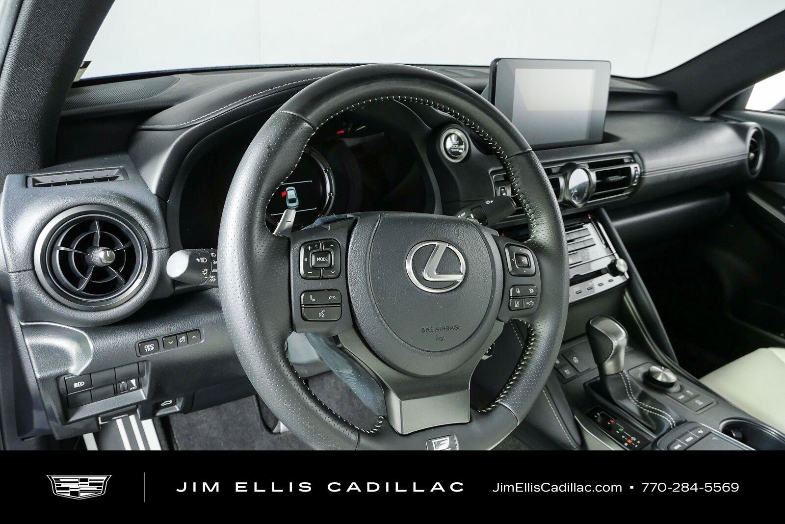 Used 2025 Lexus IS 350 F Sport RWD image 4