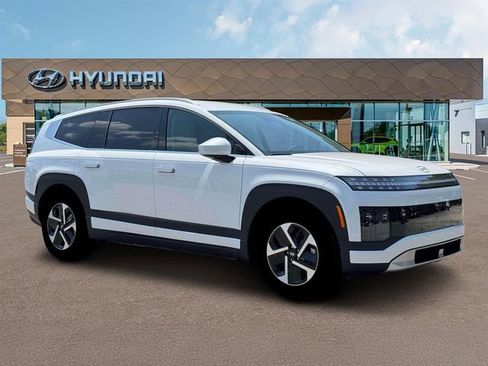 New 2026 Hyundai Ioniq 9 S w/ Tow & Go Package image 17