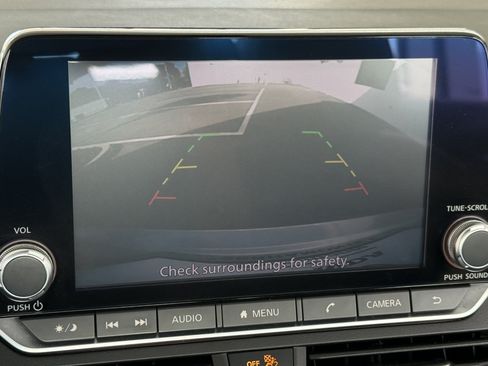 Used 2022 Nissan Altima 2.5 SV FWD image 19