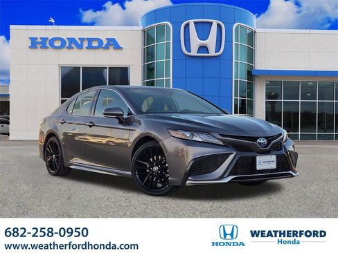 Used 2023 Toyota Camry XSE w/ Navigation Package image 1