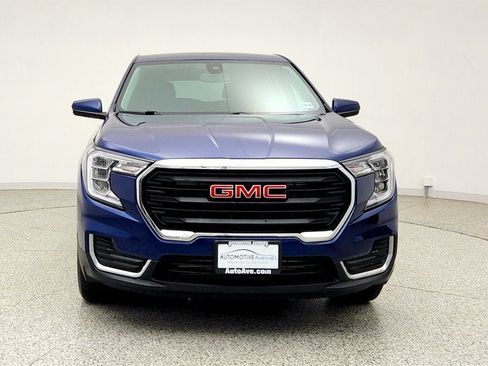 Used 2022 GMC Terrain SLE AWD/4WD image 2