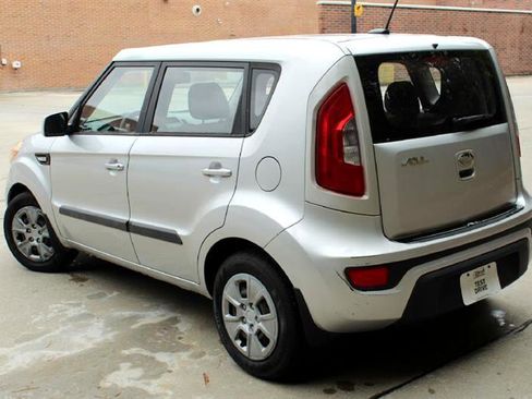 Used 2013 Kia Soul image 4