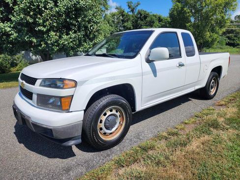 Used 2012 Chevrolet Colorado W/T w/ Power Convenience Package image 2