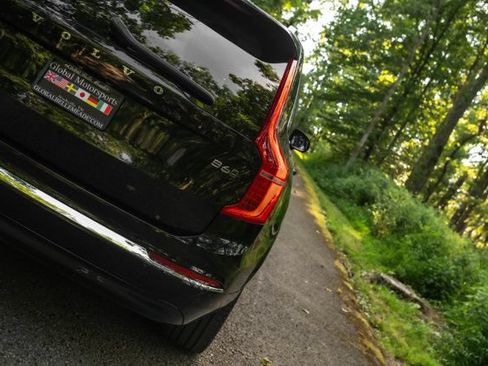 Used 2025 Volvo XC90 B6 Ultra w/ Lounge Package AWD/4WD image 15