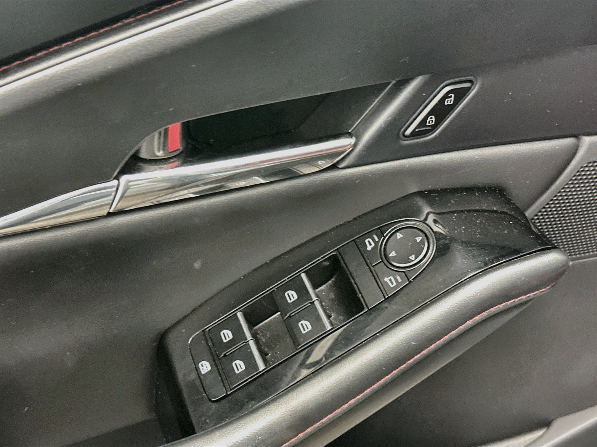Used 2025 MAZDA CX-30 AWD 2.5 S w/ Preferred Package image 15
