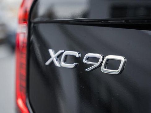New 2026 Volvo XC90 T8 Ultra image 9