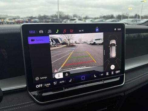 New 2026 Volkswagen Tiguan SE R-Line FWD image 15