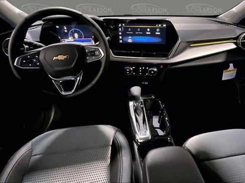New 2026 Chevrolet Trax LT FWD image 9