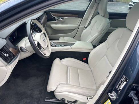 Used 2022 Volvo S90 B6 Inscription image 12