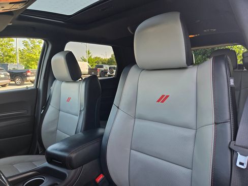 Used 2023 Dodge Durango GT RWD image 24