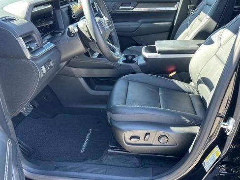 Used 2026 GMC Terrain Denali image 9