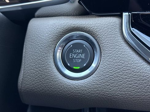 New 2026 GMC Canyon Denali w/ LPO, Black Badging Package AWD/4WD image 25