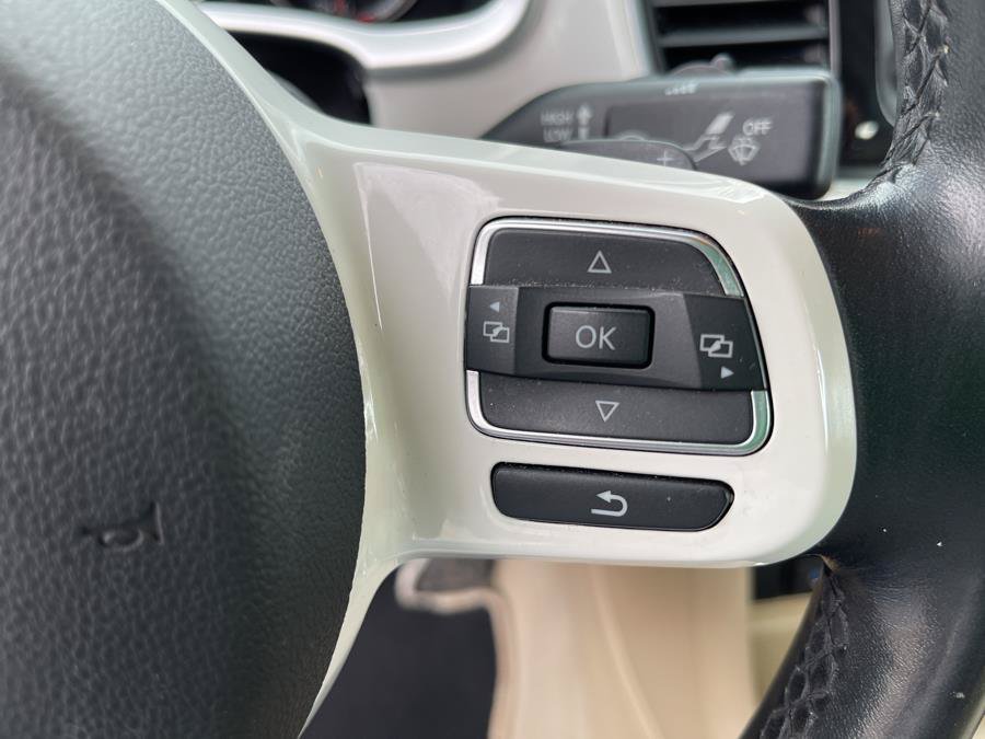 Used 2013 Volkswagen Beetle TDI FWD image 13