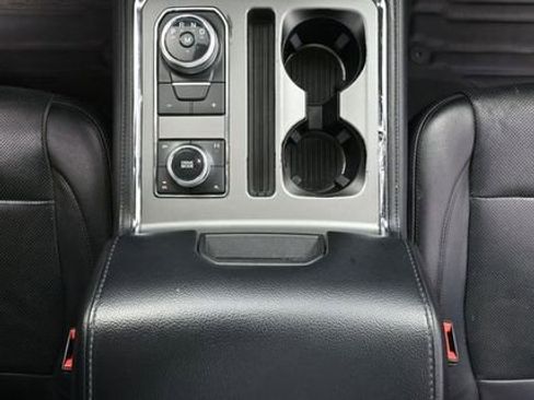 Used 2018 Ford Expedition Max XLT w/ Equipment Group 202A image 51