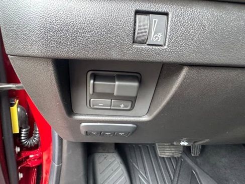 New 2026 Chevrolet Colorado ZR2 w/ ZR2 Bison Edition AWD/4WD image 17