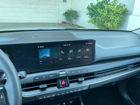 Used 2025 Kia K4 LXS image 20