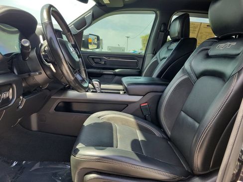 Used 2022 RAM 1500 Laramie w/ G/T Package RWD image 13
