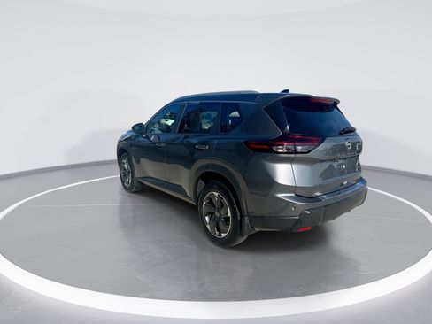 Used 2025 Nissan Rogue SV w/ SV Premium Package AWD/4WD image 6
