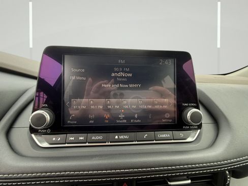 Used 2021 Nissan Rogue S image 17