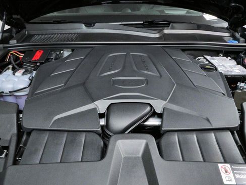 New 2026 Porsche Cayenne Coupe AWD/4WD image 35