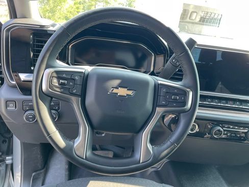 Used 2023 Chevrolet Silverado 1500 LT AWD/4WD image 20
