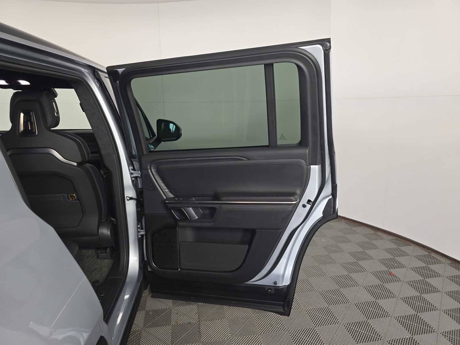 Used 2023 Rivian R1S Adventure Quad AWD/4WD image 19