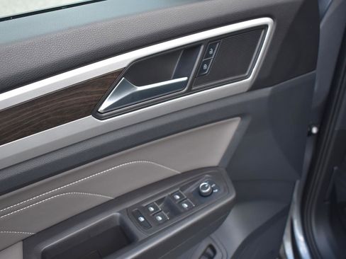 Used 2022 Volkswagen Atlas SE image 17