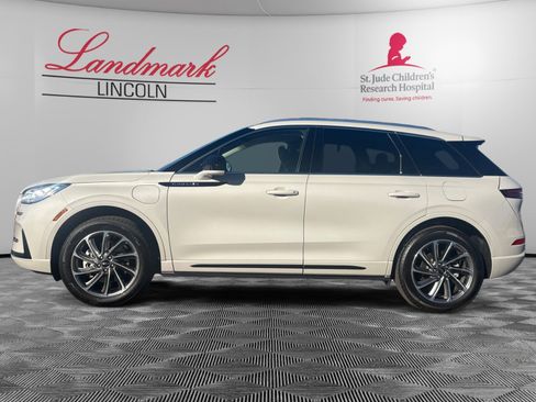 Certified 2024 Lincoln Corsair Grand Touring image 2