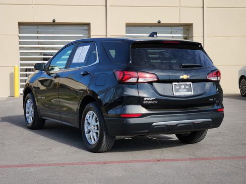 Used 2024 Chevrolet Equinox LT AWD/4WD image 3
