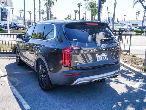 Used 2020 Kia Telluride SX w/ SX Prestige Package image 10