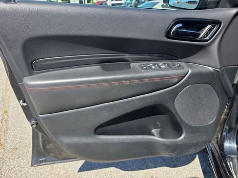 Used 2024 Dodge Durango GT RWD image 13