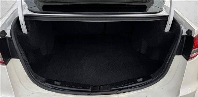 Used 2020 Ford Fusion SE FWD image 8