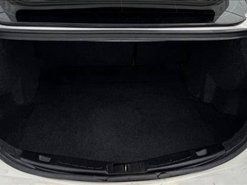 Used 2020 Ford Fusion SE FWD image 8