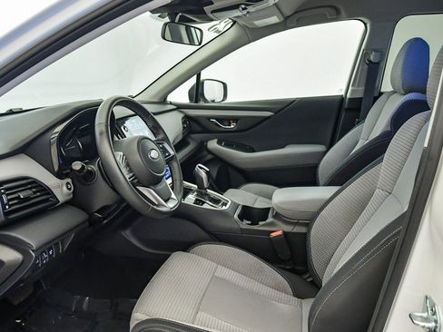 Used 2023 Subaru Outback Premium image 19