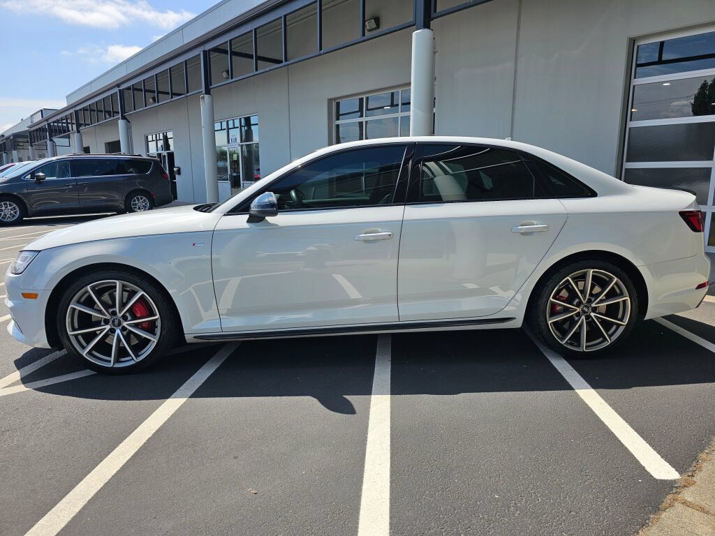 Used 2018 Audi A4 2.0T Premium Plus w/ Premium Plus Package AWD/4WD image 2