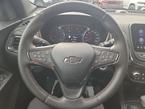 Used 2022 Chevrolet Equinox RS w/ Infotainment Package AWD/4WD image 17