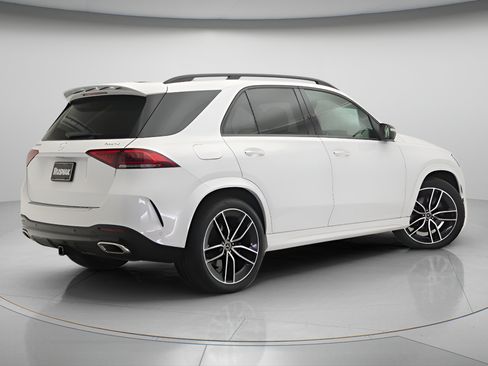 Certified 2022 Mercedes-Benz GLE 580 4MATIC image 4