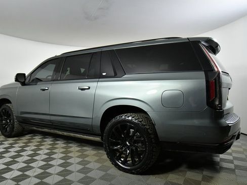 Used 2023 Cadillac Escalade ESV Sport w/ LPO, ONYX Package image 3