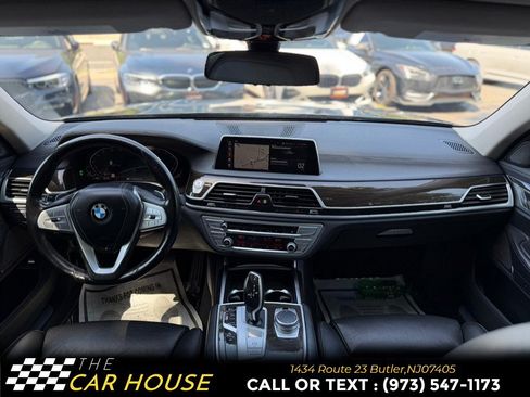 Used 2021 BMW 740i RWD image 24