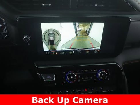 Used 2025 GMC Sierra 1500 AT4 w/ Technology Package AWD/4WD image 25