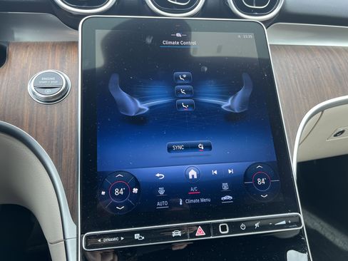 Used 2024 Mercedes-Benz C 300 4MATIC Sedan image 30