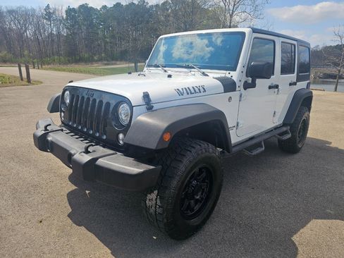 Used 2017 Jeep Wrangler Willys Wheeler image 12